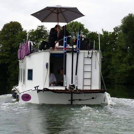 ホテル Bateau Houseboat Camille Donchery エクステリア 写真